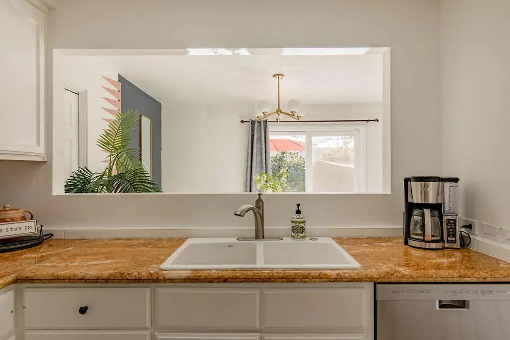 The Yorba Oasis W/Pool Villa Palm Springs