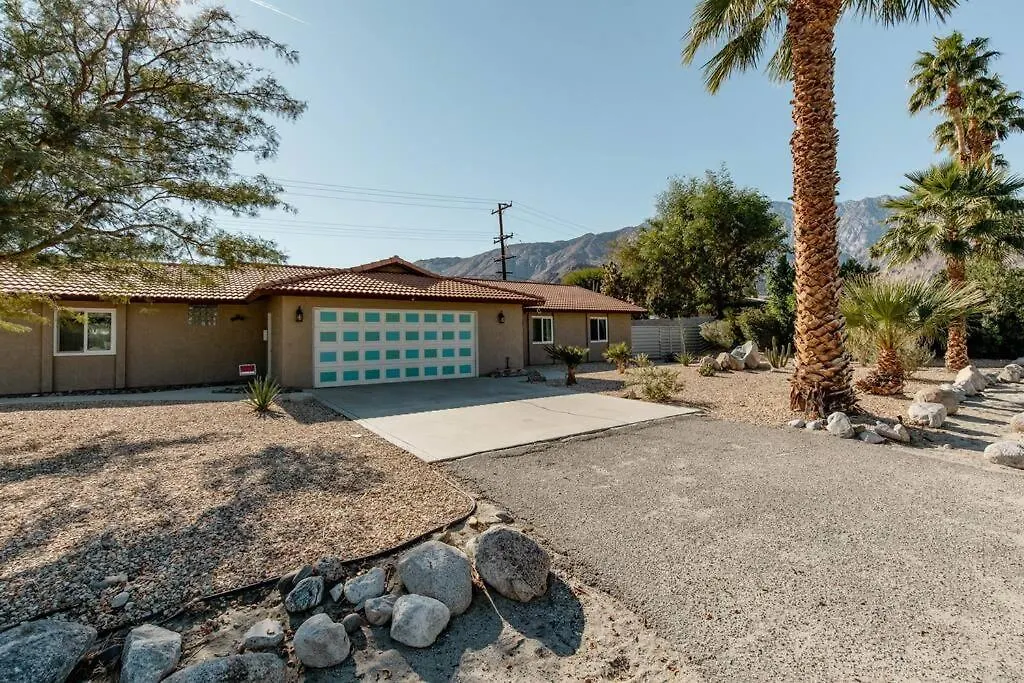 Holiday home The Yorba Oasis W/Pool Villa Palm Springs United States